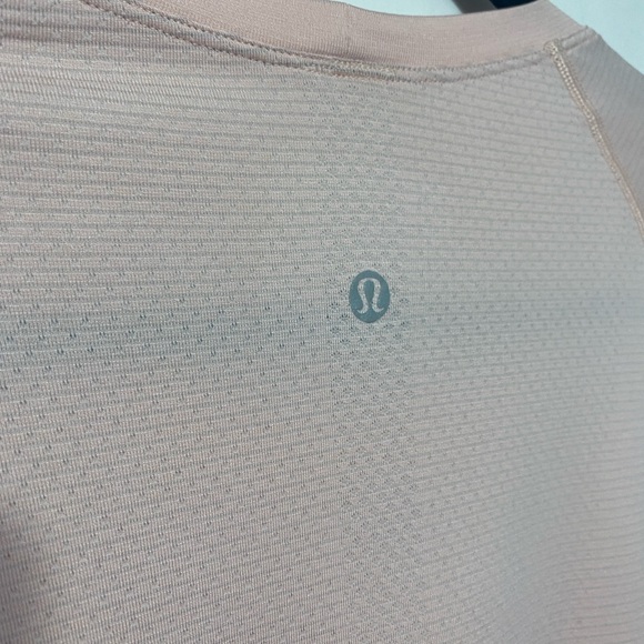 Lululemon Swiftly Tech Long Sleeve 2.0 Race Length
Pink Mist Size 10 - Picture 6 of 6